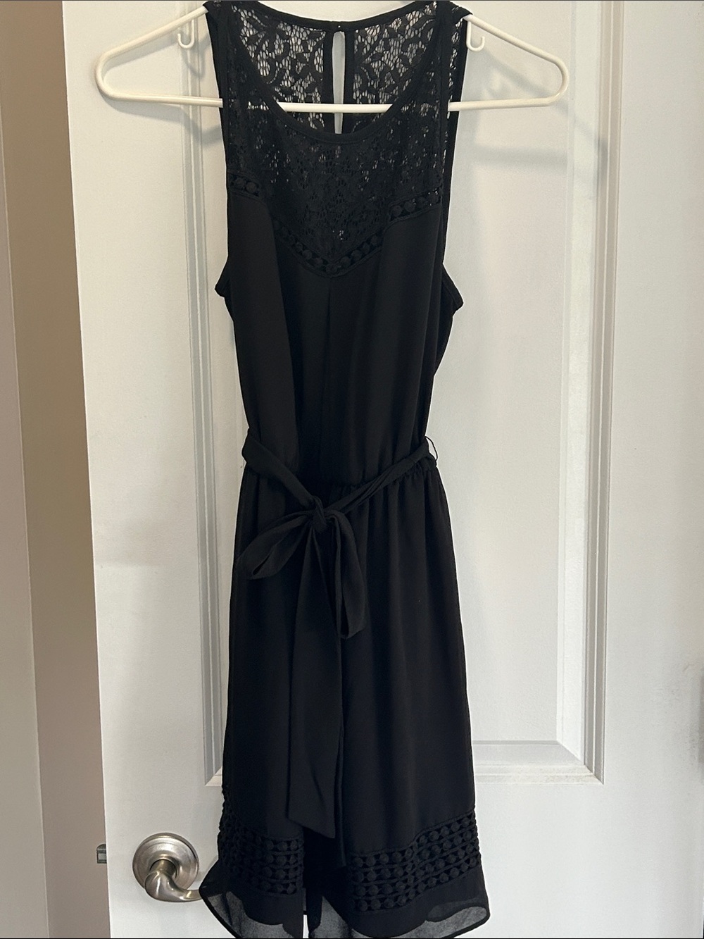 Iz Byer Black Sleeveless Lace Yoke Tie-Waist Dress